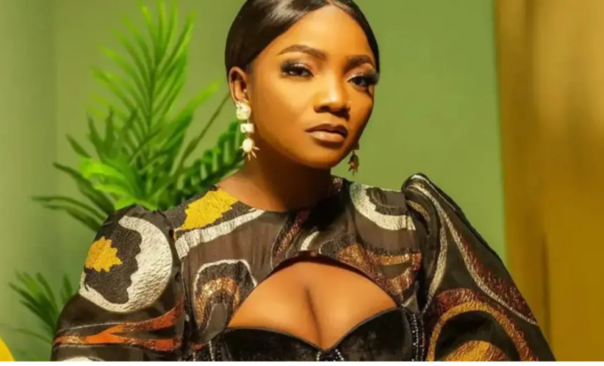 Singer Simi faces backlash after TikToker admits to false rape allegation
