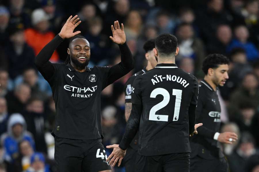 Manchester City edge Leeds to close gap on Arsenal as title race heats up