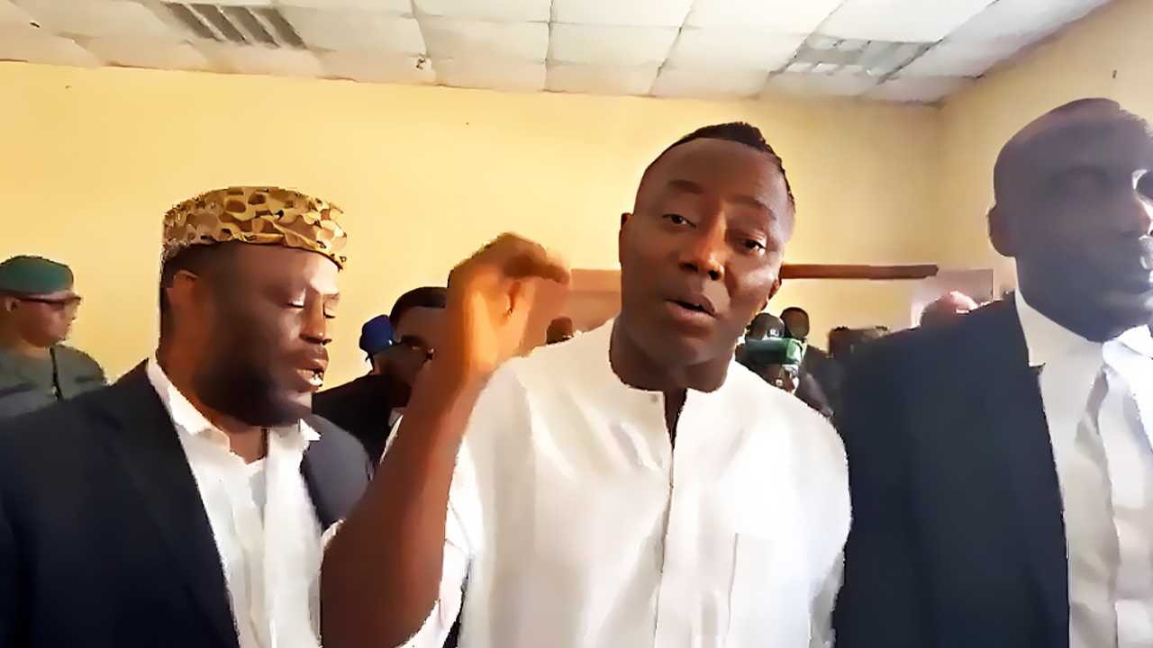 Tension at Abuja Court as Judge orders Sowore’s lawyer to kneel over alleged misconduct