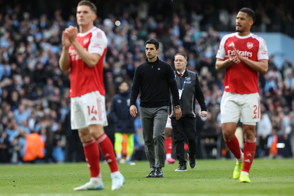 Arsenal suffer historic fourth straight domestic defeat after Manchester City loss