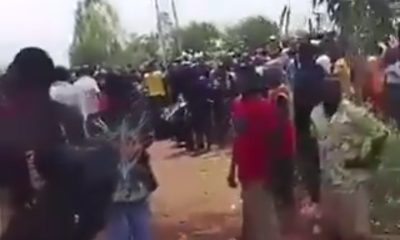 Women tear down military checkpoint in Plateau amid rising insecurity (Video)