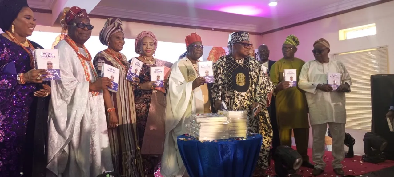 Veteran journalist Shola Oshunkeye on Thursday celebrated his 70th birthday with a high-profile colloquium at the Nigerian Institute of Journalism (NIJ),