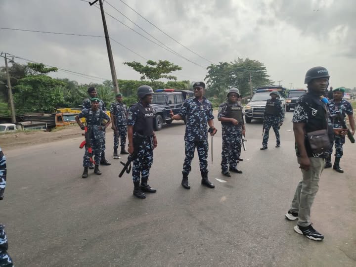 Armed gang sparks panic in Ojo, shops looted as NURTW clash turns violent