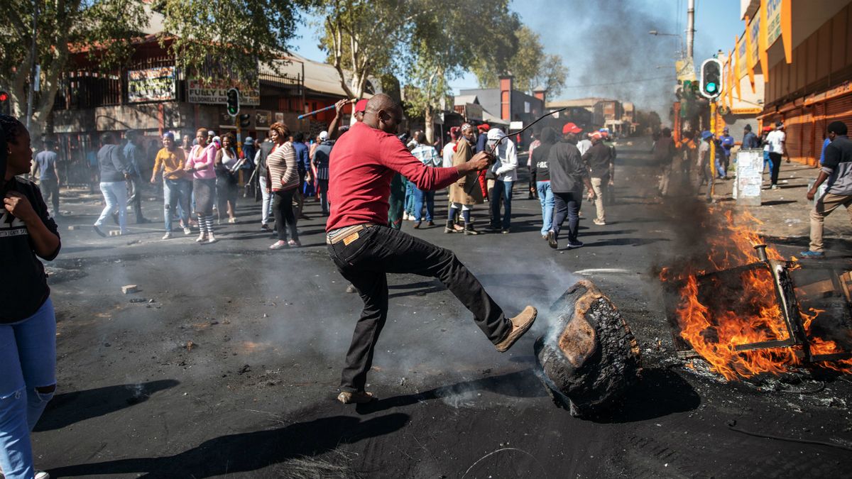 Two Nigerians killed in South Africa, Consulate demands investigation into xenophobic violence