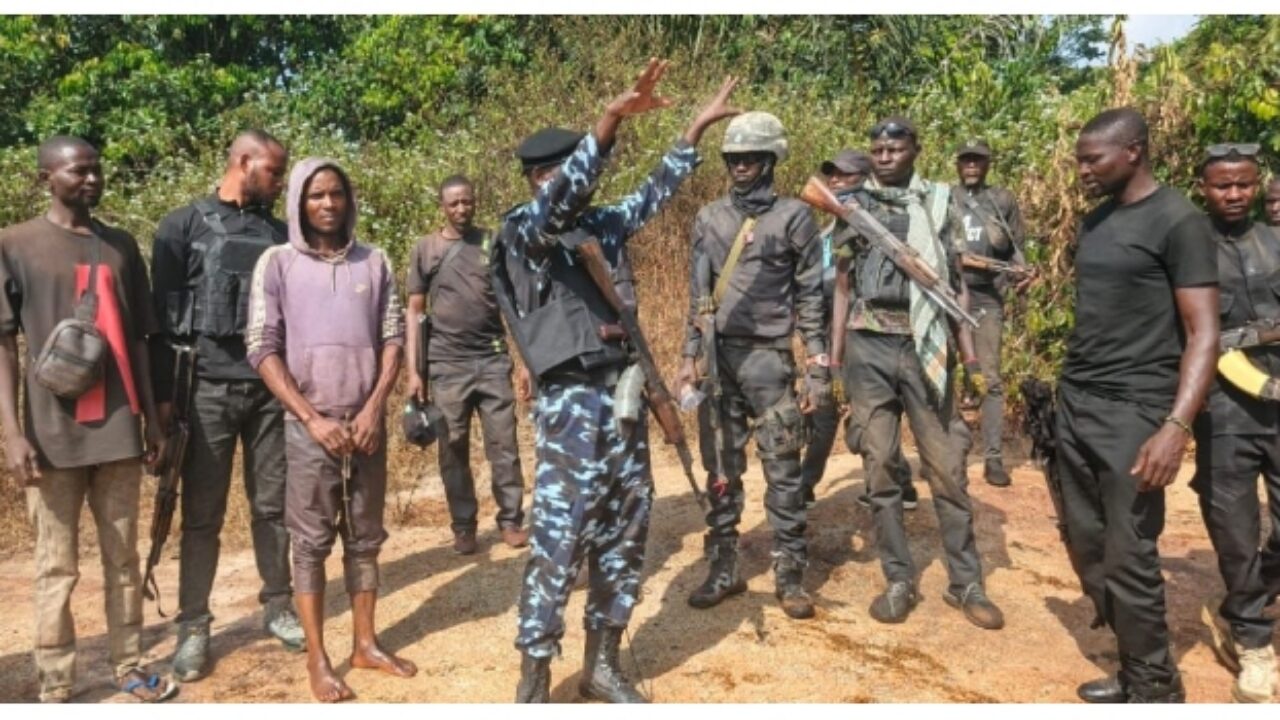 Edo Police rescue 13 abducted passengers after gun duel with kidnappers