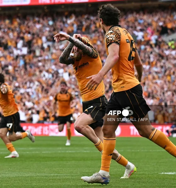Last-gasp goal sends Hull City back to premier league after dramatic play-off final win