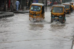 Deadly floods sweep West Africa as Nigeria, Ghana battle rising waters