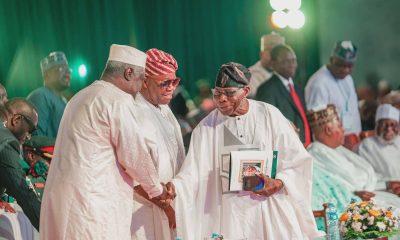 Akpabio commends Abdulsalami for resisting pressure to extend military rule