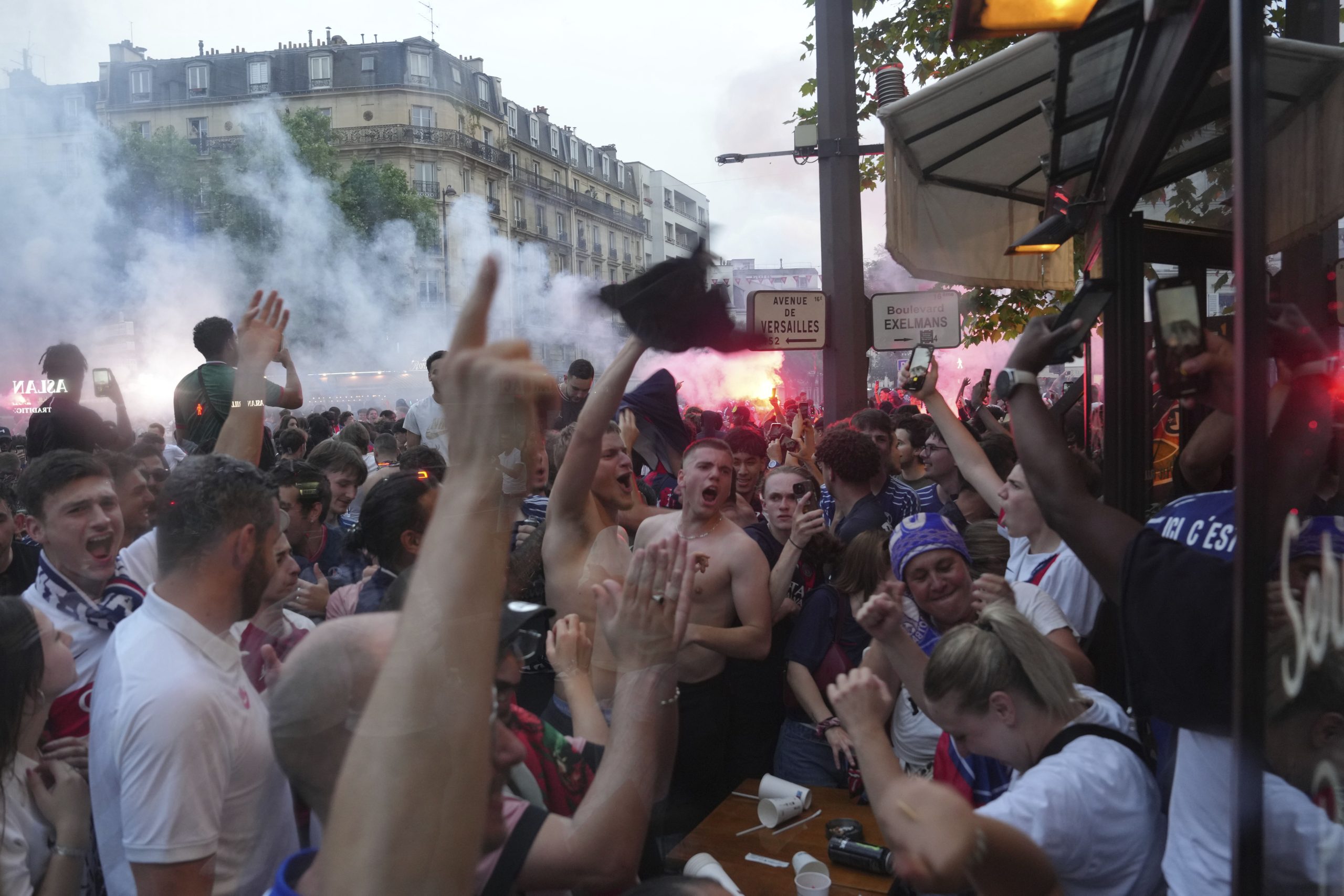 PSG fan drowns in River Seine amid violent celebrations after Champions League victory