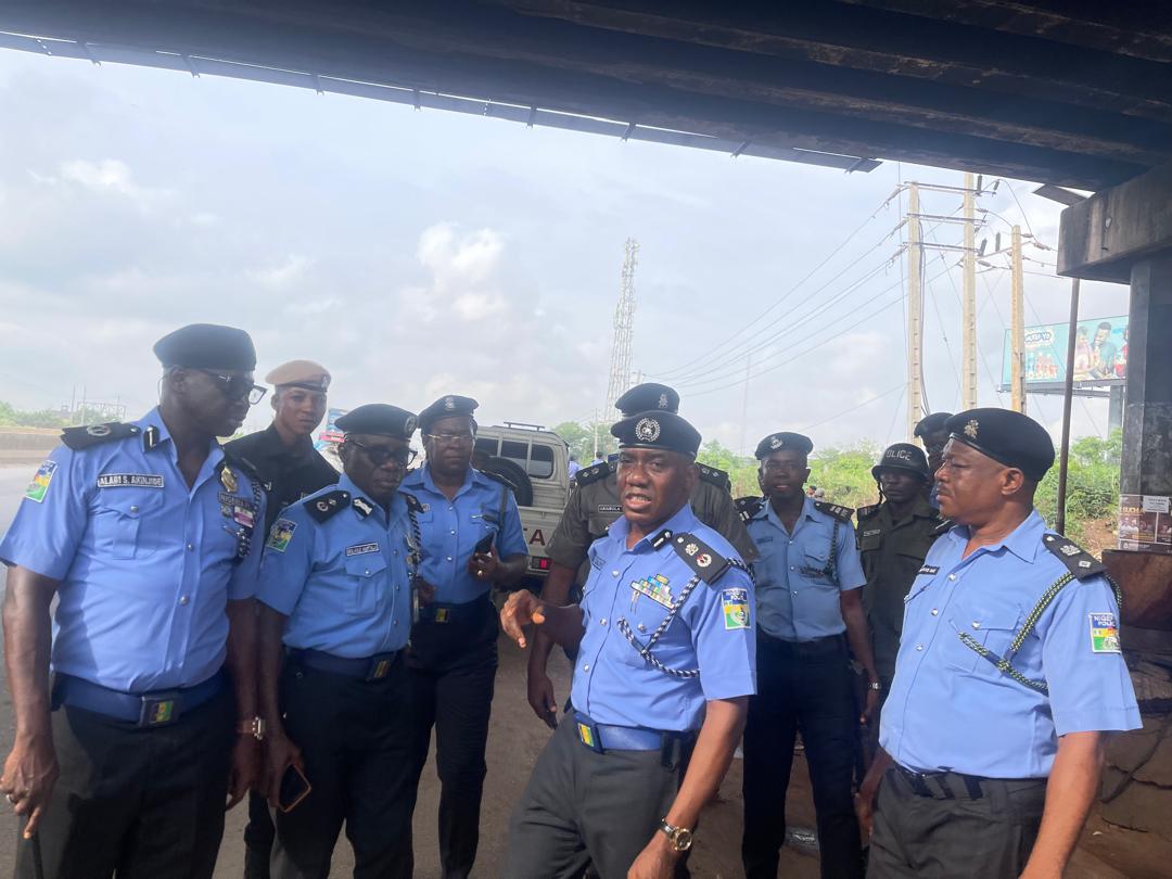 Breaking: Ogun Police flood Sagamu–Benin highway with tactical operatives
