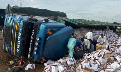 15 killed, 17 injured as truck overturns on Kwara Highway
