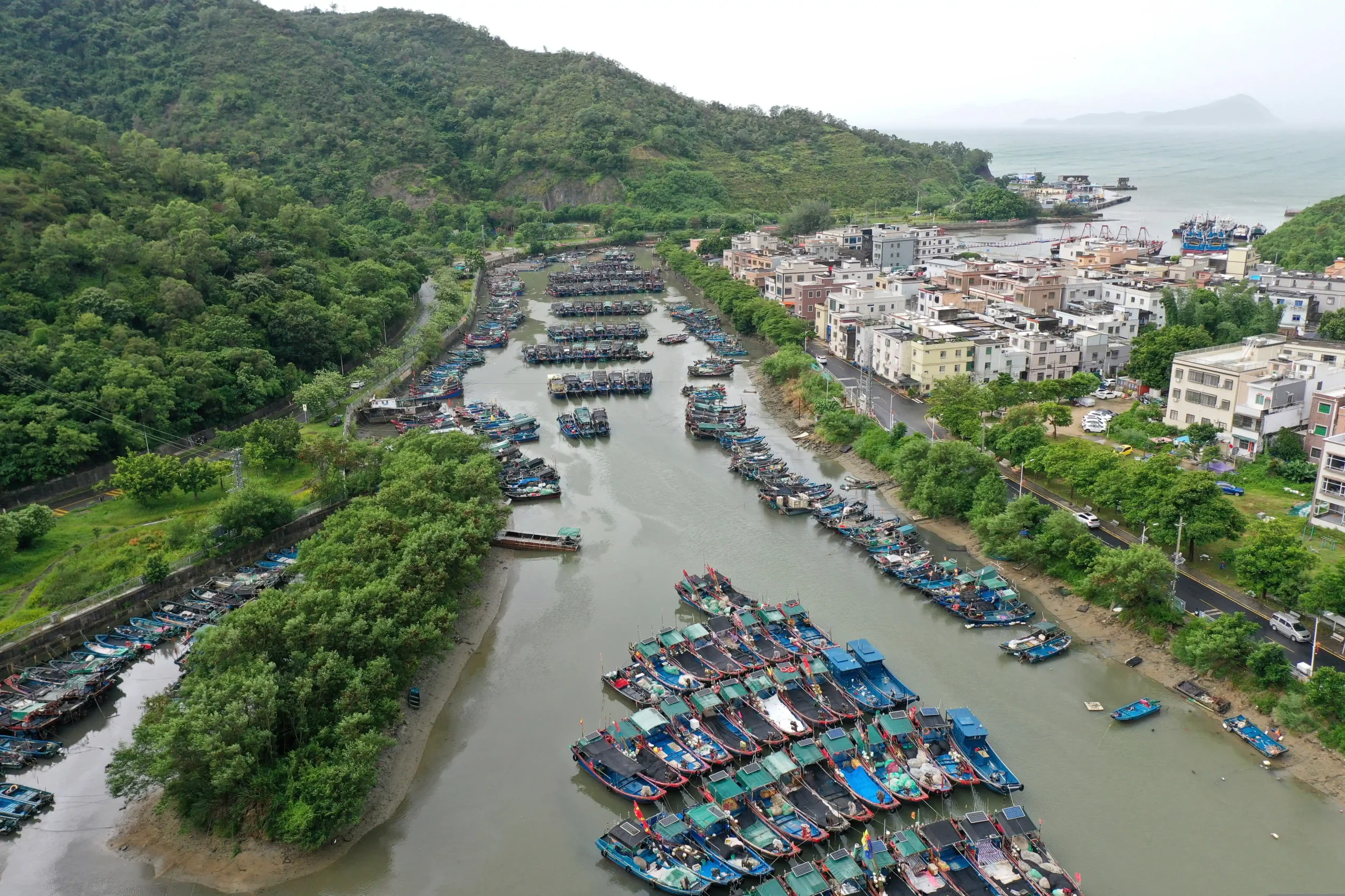 Typhoon Noul, flash floods kill at least 10, force mass evacuations across China