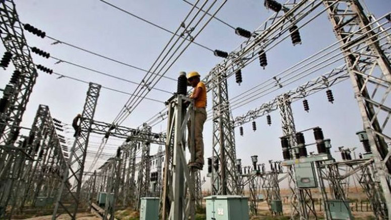 Manufacturers, SMEs hit by rising costs as power crisis persists despite tariff hike
