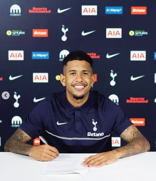 Tottenham complete £75m signing of Brazilian winger Sávio from Manchester City