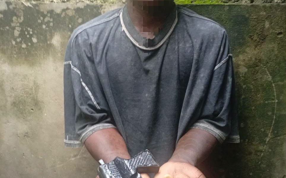 Police arrest suspected armed robber, recover pistol, Charms in Lagos