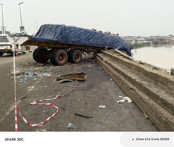 Wrong-Way crane driver kills three in fatal Ogun expressway collision