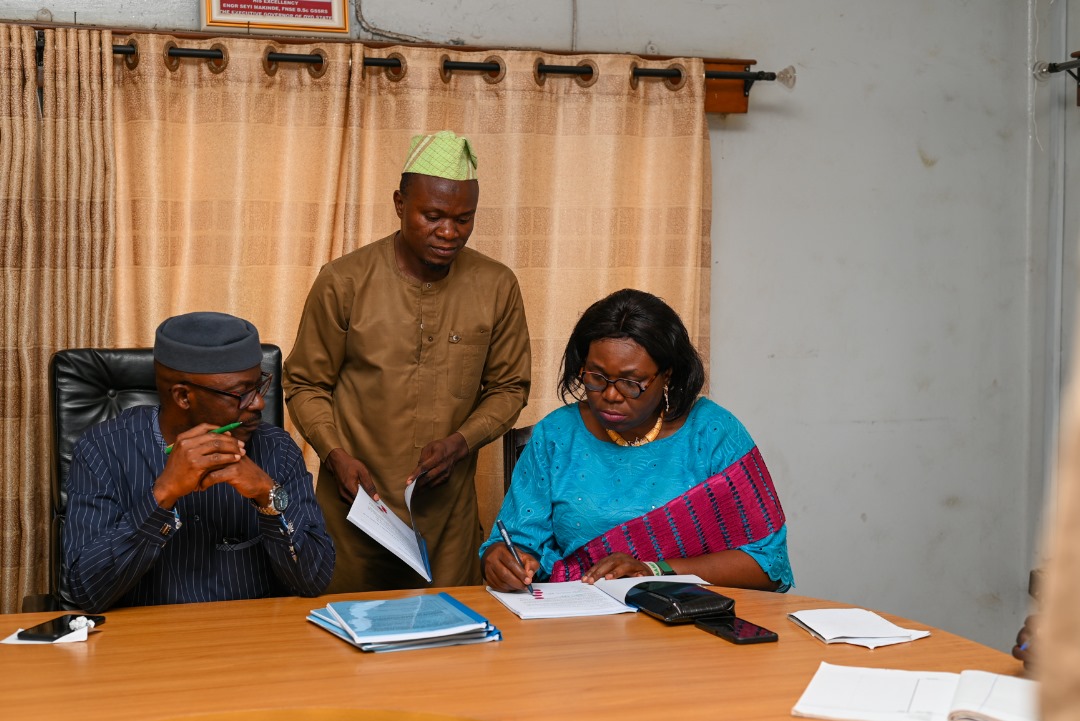 Oyo awards N3.5bn contracts to upgrade three rural markets under RAAMP