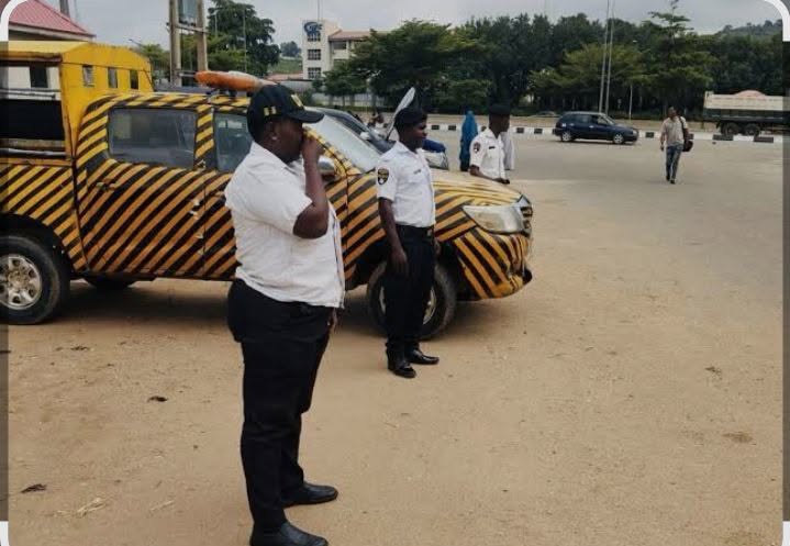 Driver’s alleged ordeal during VIO enforcement sparks outrage in Lagos