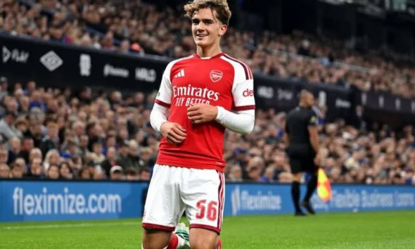 Dowman makes history as Arsenal beat Ipswich 4-2 to reach Carabao Cup fourth round