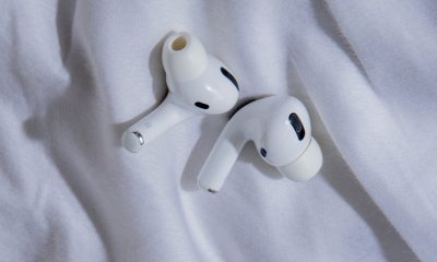 Sleeping with Earbuds may cause hearing damage, ear infections, experts warn
