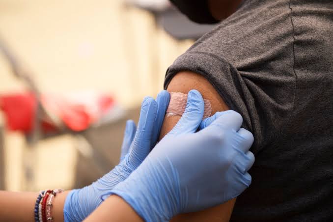 Israel, Pfizer face fresh scrutiny over early COVID vaccine heart safety reports
