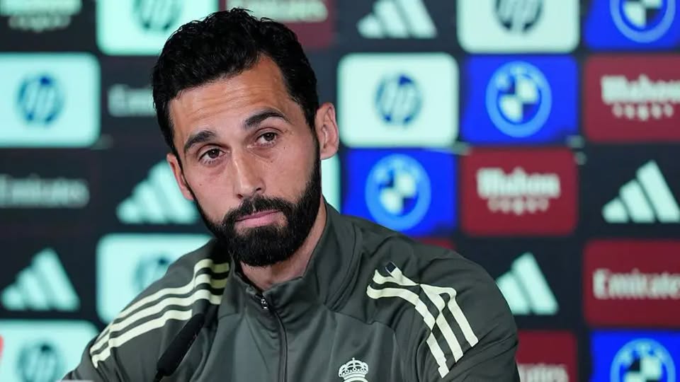 Fulham manager Arbeloa fined £25,000 over comments on Manchester United