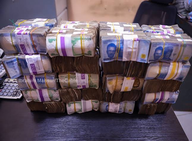 Cash outside Nigerian Banks rises to N4.92trn in September