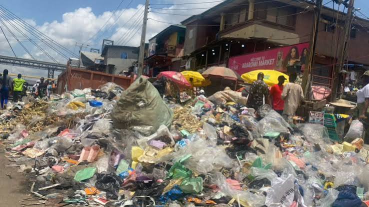 Residents raise alarm over waste build-up on Broad Street